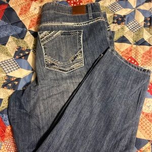 Maurices jeans
